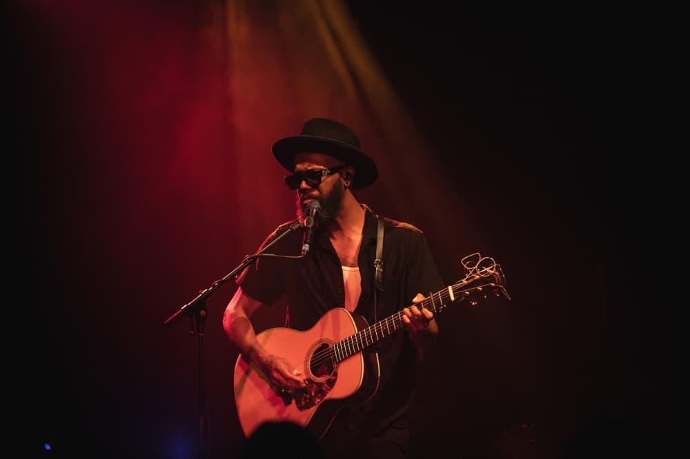 Buffalo Nichols performing. 