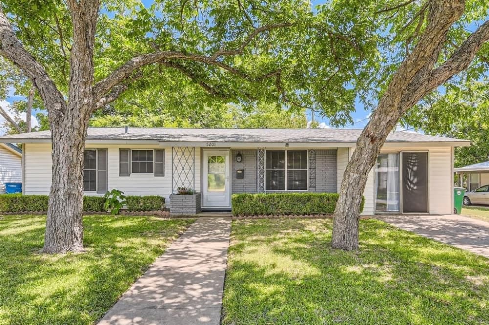 Median home prices in Central Austin mostly up in September