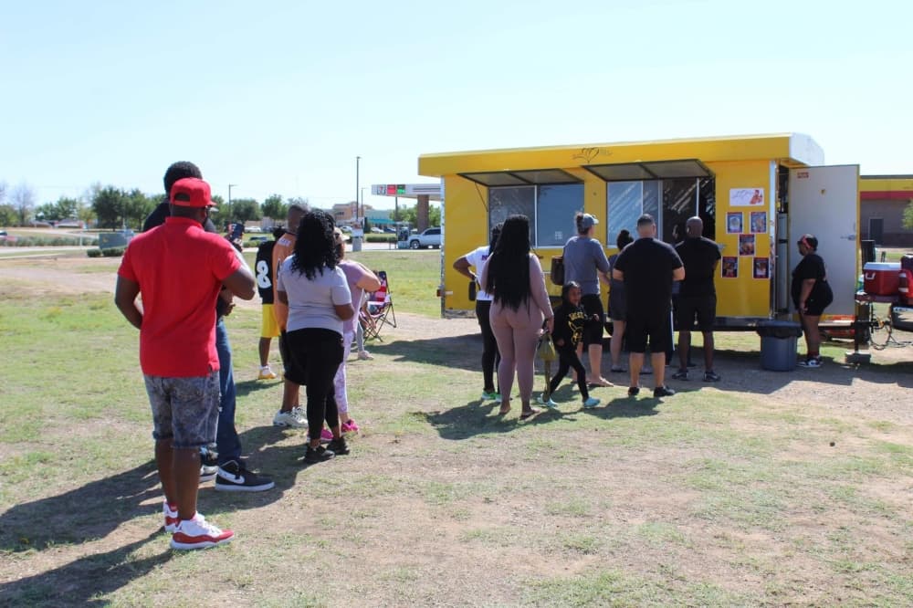 Food truck Heart & Soul Fried Chicken & Fish now serving Denton, Lewisville