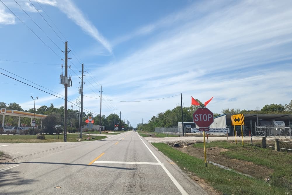 Stop signs added at Shaw, Boudreaux roads in Tomball