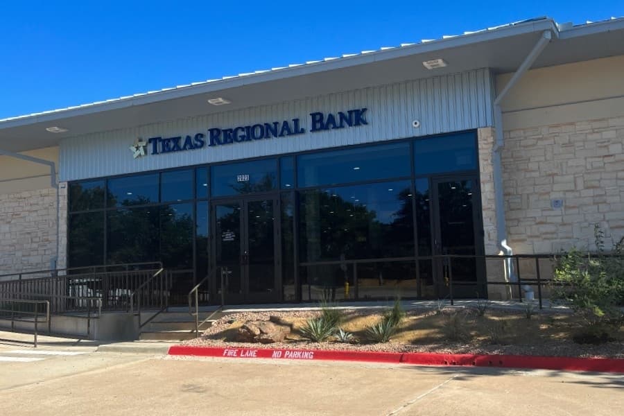 Texas Regional Bank offers financial services in Southlake