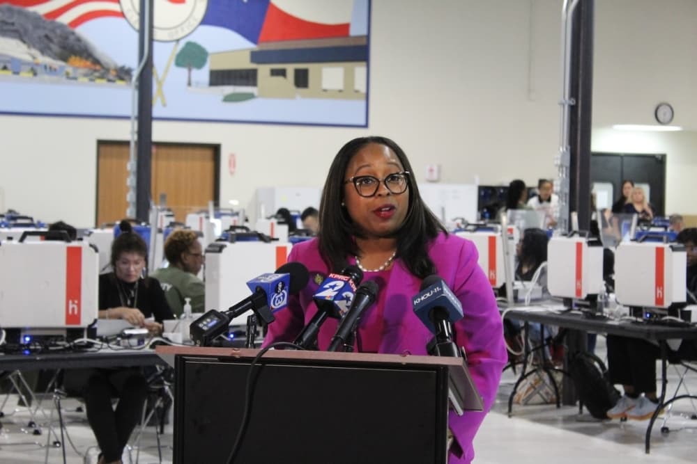  Harris County Clerk Teneshia Hudspeth 