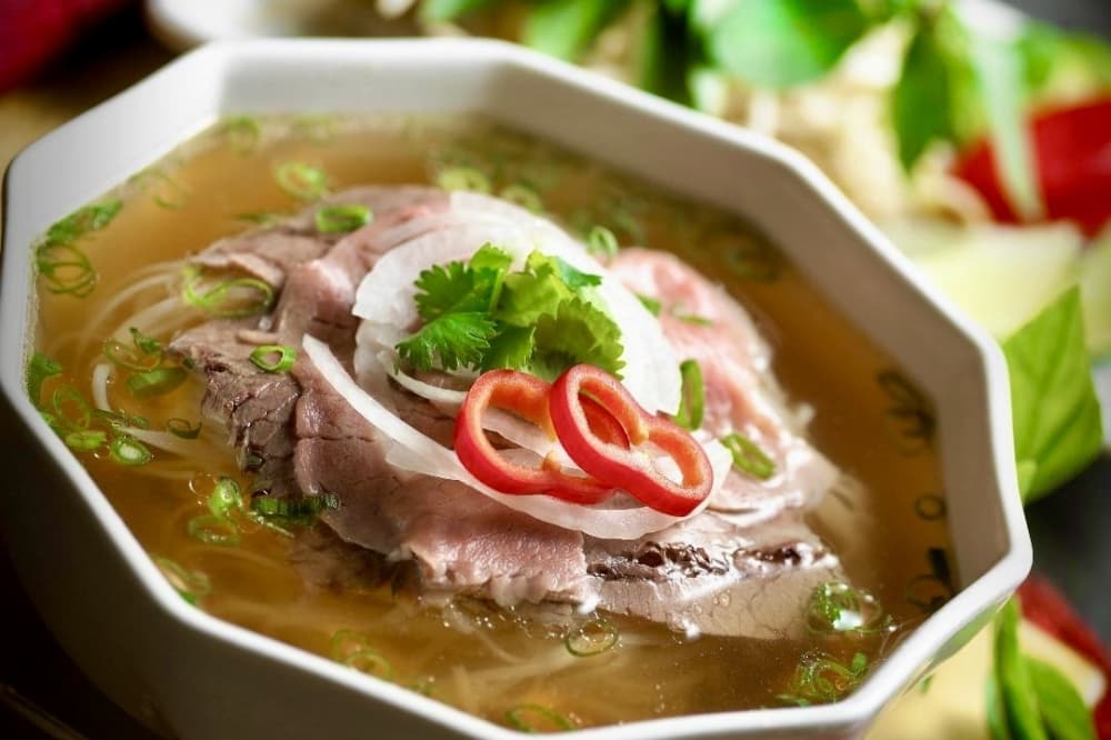 Sisters bring traditional Vietnamese cuisine to Humble with V. Bistro Noodle & Grill