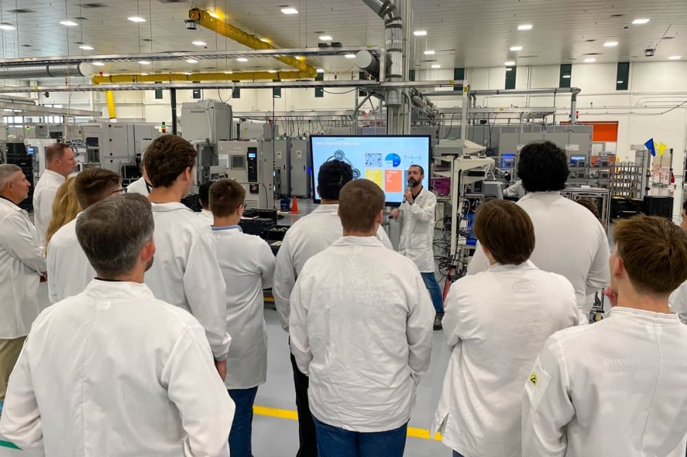 Comal ISD students tour local manufacturing facilities
