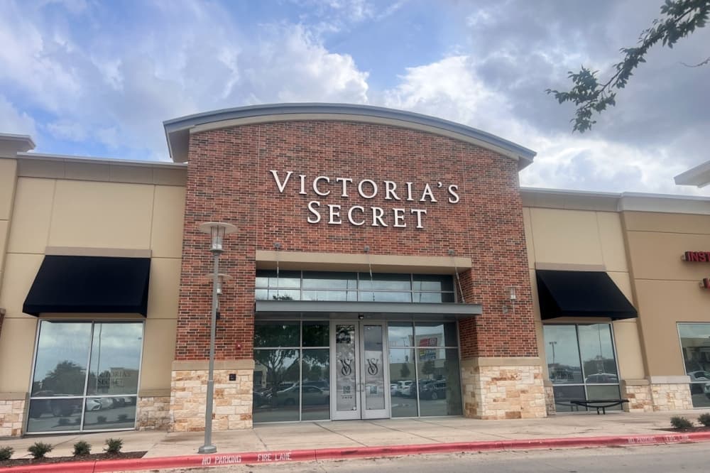 Victoria's Secret now open in New Braunfels
