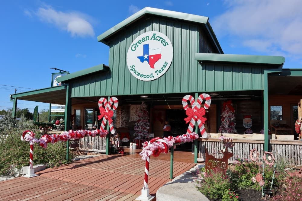 Houston family transforms Texas Hill Country into a Christmas wonderland