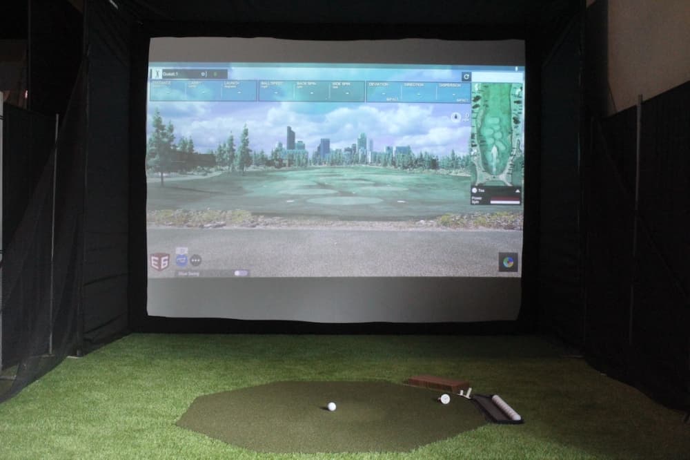 Halftime Co. Indoor Golf Club brings golf simulation to Kyle