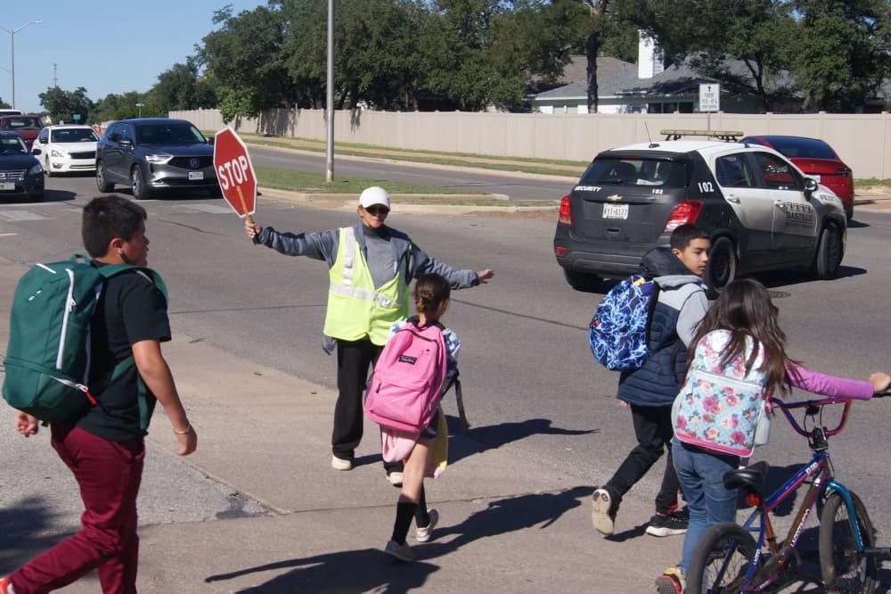 Leander ISD faces worsening crossing guard shortage