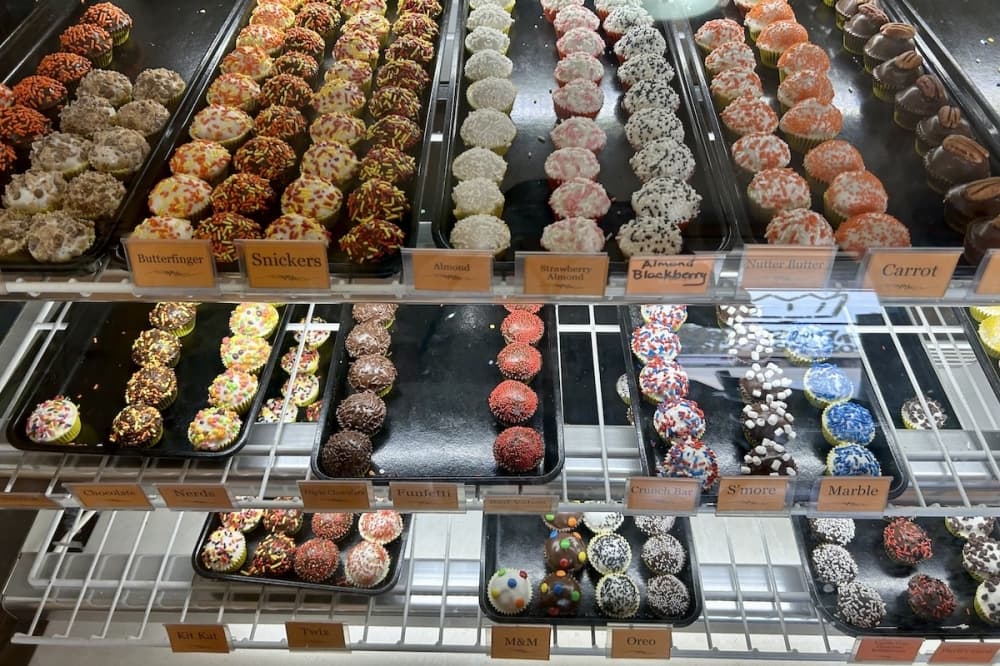 Dripping Springs bakery celebrates 10 years of cakes