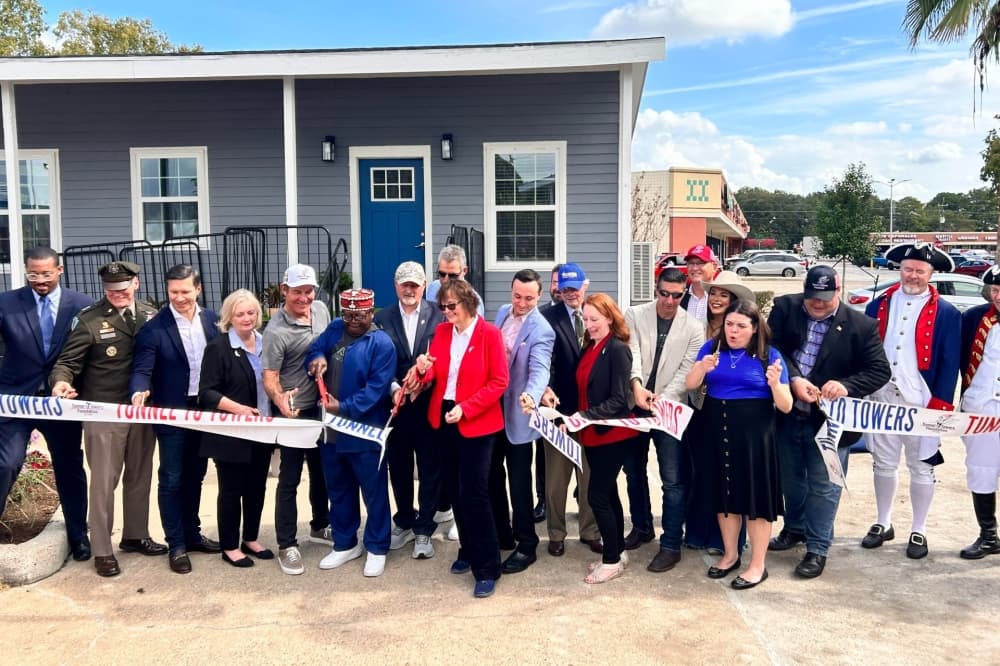Houston Veterans Village opens in northwest Houston, housing over 100 veterans