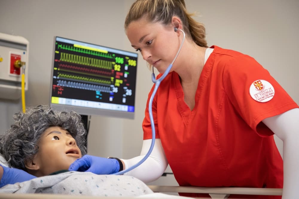 University of St. Thomas aims to help curb nursing shortage with Sugar Land accelerated program