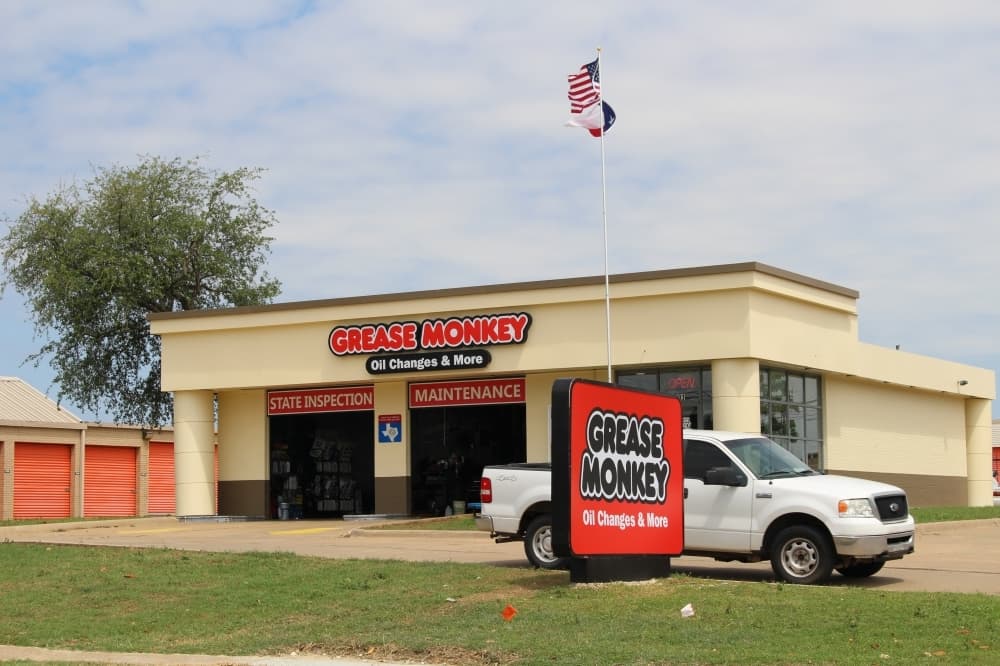 Automobile service business Grease Monkey to open Manvel location