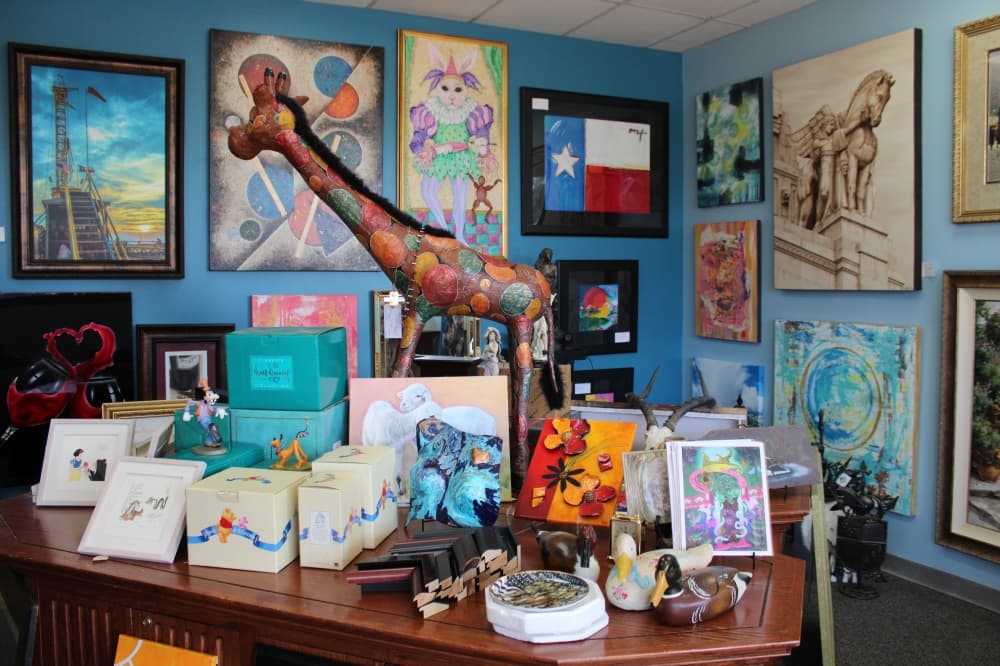 Ideal Frame and Art Gallery delays opening in Richardson