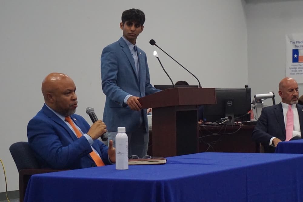 Q&A: Plano ISD student Rizwan Khan leads global nonprofit Politics For Teens