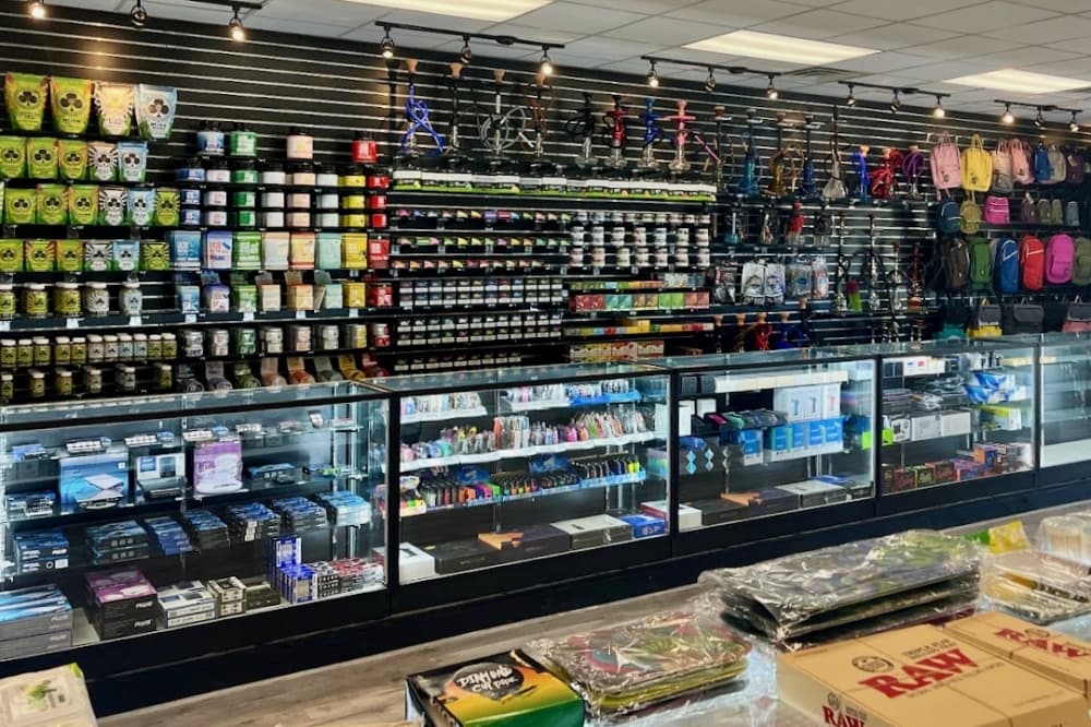 Trippiez Smoke Shop opens 5th location in Leander