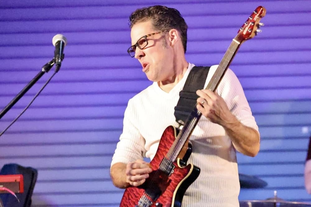 Where to see live music in The Woodlands area in December and January