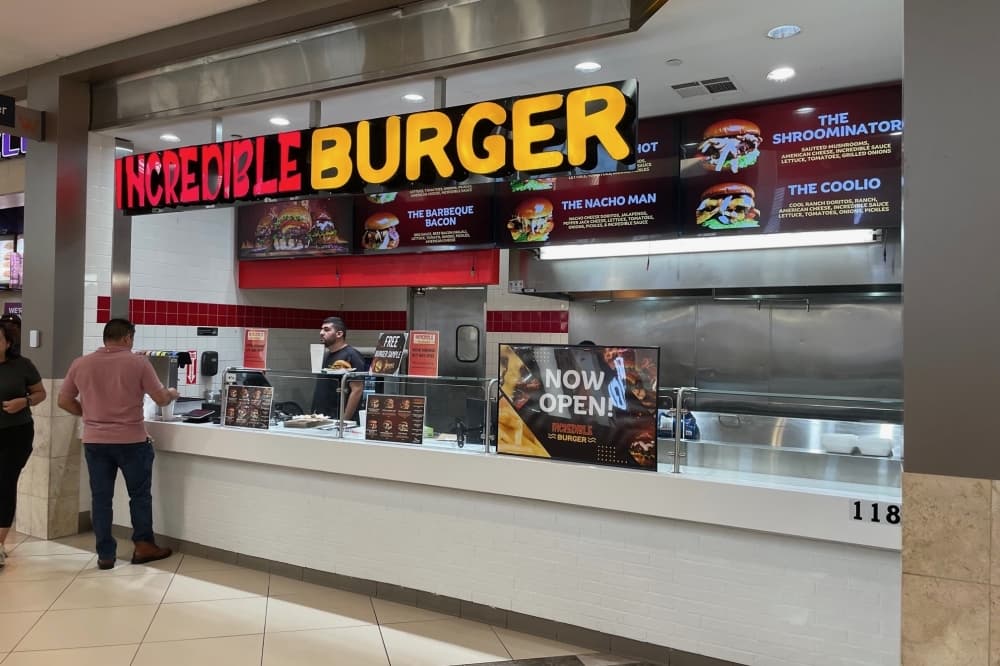 Incredible Burger now selling halal, Angus beef burgers in Willowbrook Mall