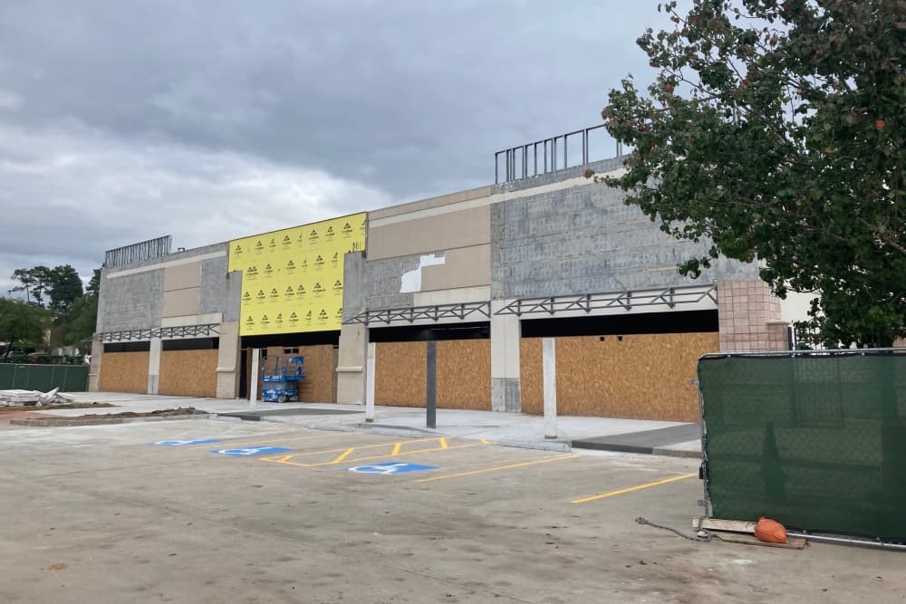 See office, retail and industrial real estate trends in The Woodlands area in November
