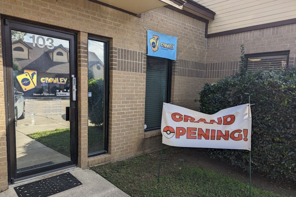 Crowley Collectibles offers trading cards in Lewisville