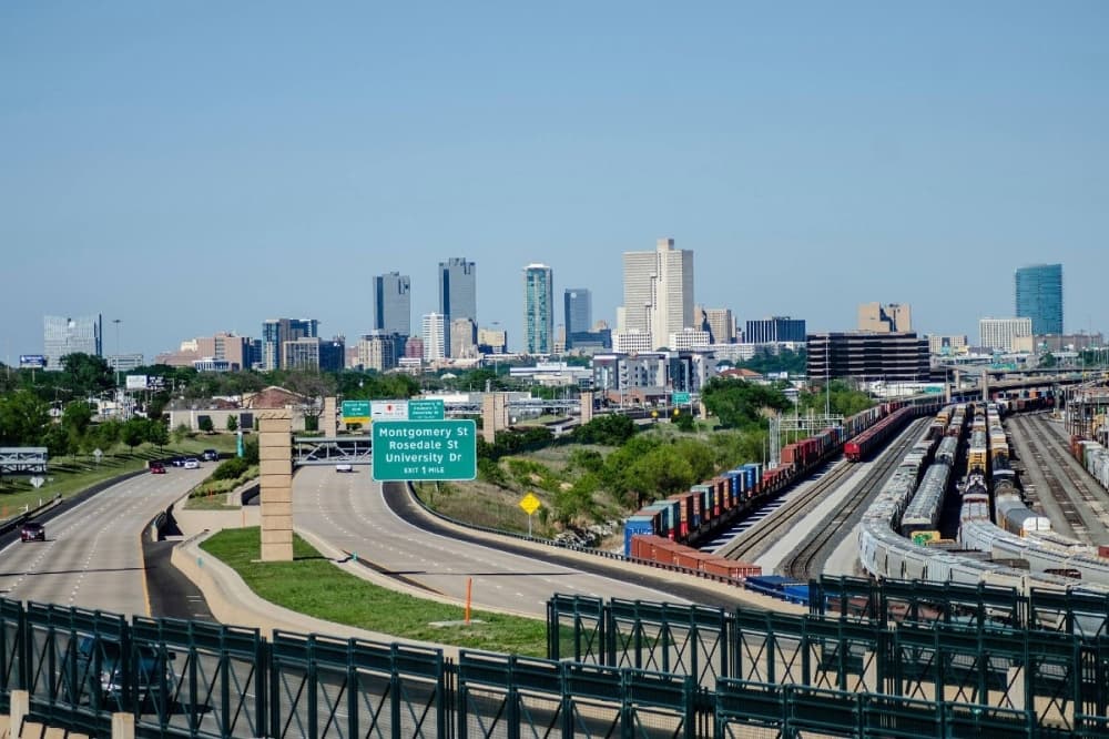 Fort Worth leads all other Texas cities in population growth, closes in on 1 million residents