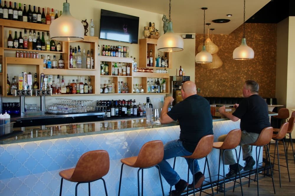 bar