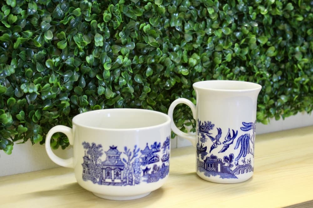 blue willow dishes
