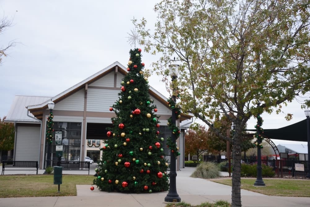 Annual holiday scavenger hunt underway in Coppell