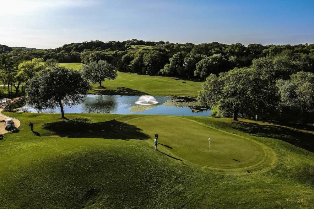 Why Austin country clubs are taking on large renovation projects