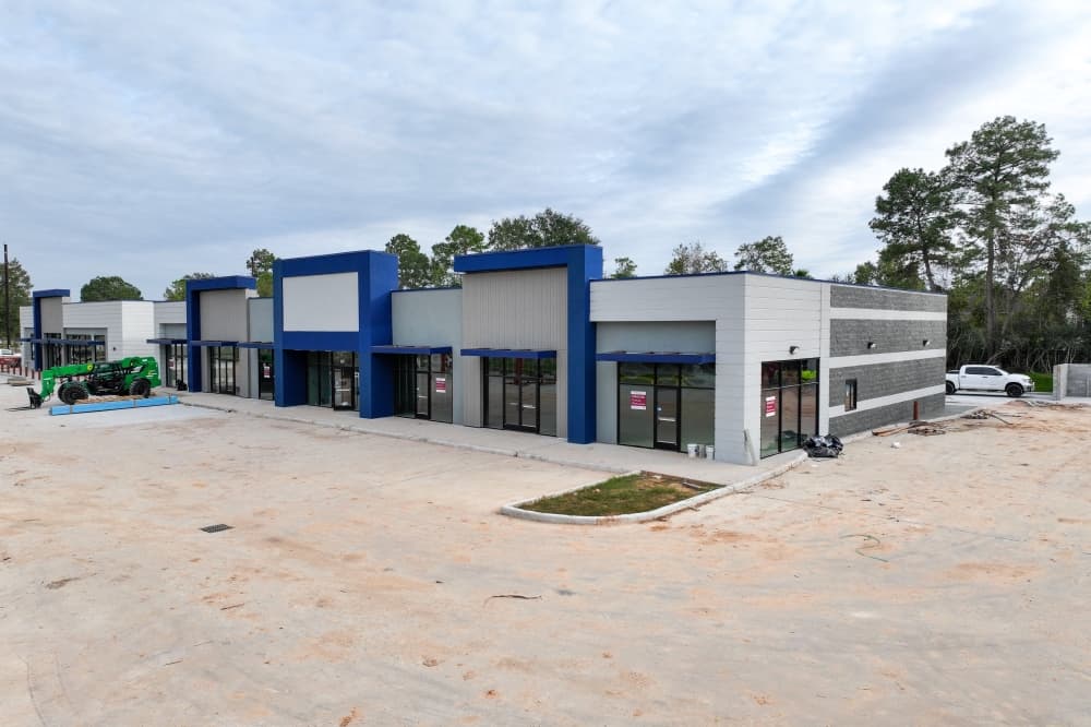 Cypresswood & Breckenridge Forest shopping center now leasing space in Spring