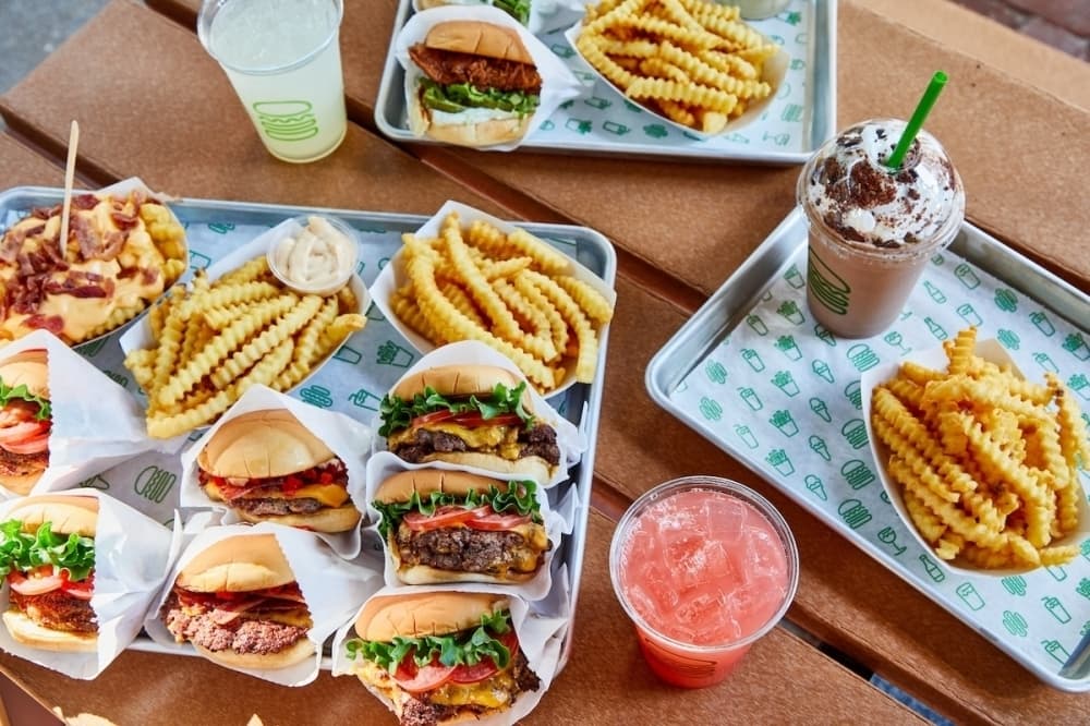 Shake Shack opens drive-thru eatery in Cedar Park on Dec. 5