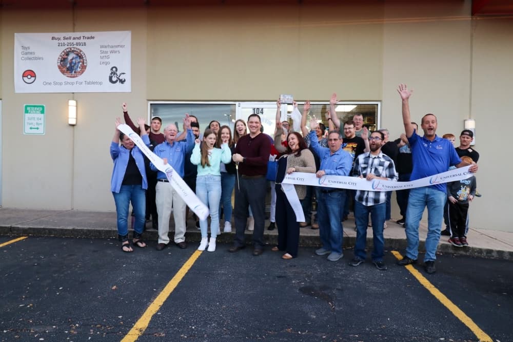 Hole in the Wall Hobbies celebrates grand opening in Universal City
