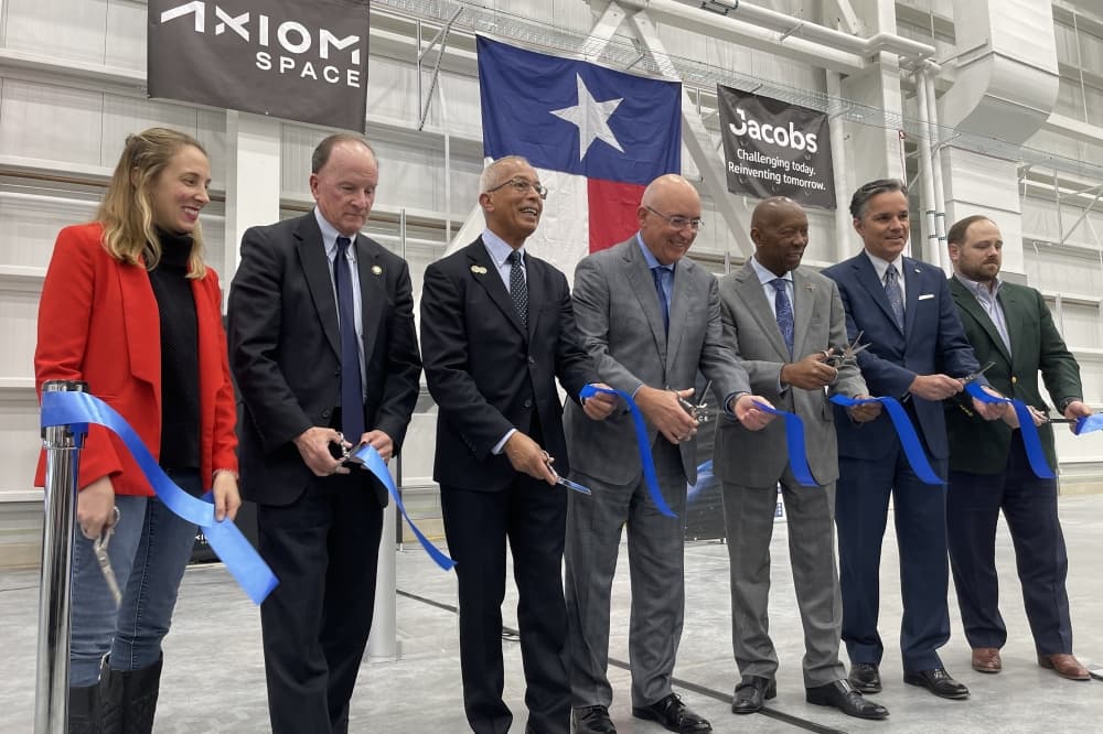 5 trending Houston stories: Congested roadways, new restaurants, laying groundwork