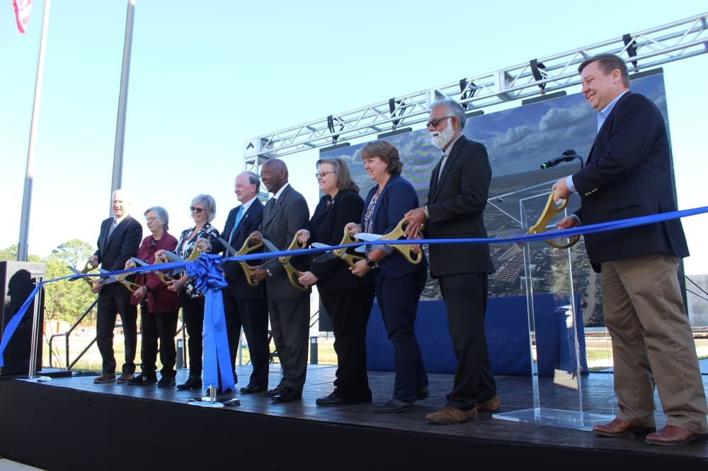 Houston cuts ribbon on new $1.8 billion water plant as first phase nears completion