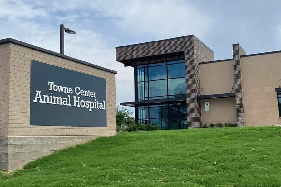 Towne Center Animal Hospital debuts new facility in Colleyville