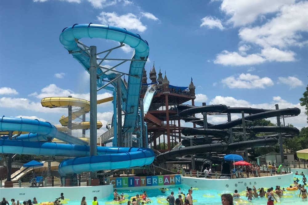 Six Flags, Schlitterbahn owners announce merger agreement