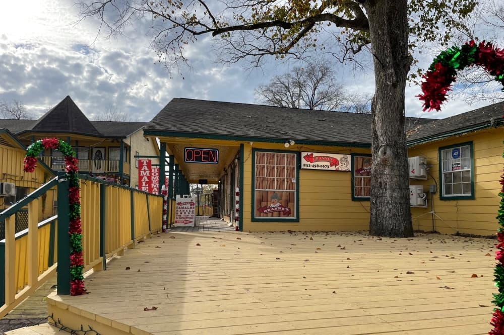 Granny’s Tamales relocates to new spot in Old Town Spring