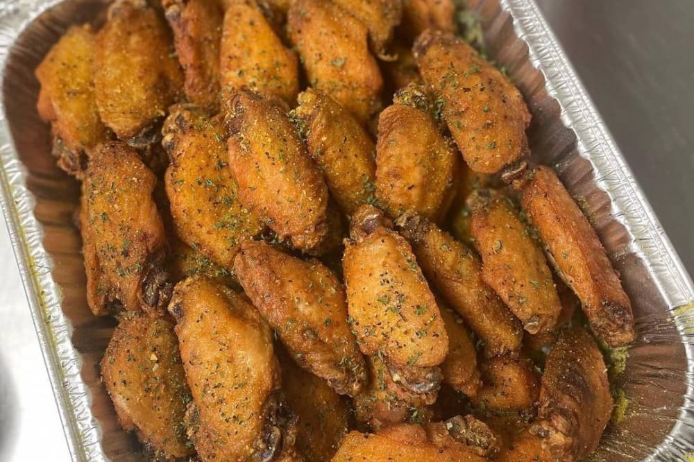 Valley Wings offers chicken, more in Dallas near Richardson