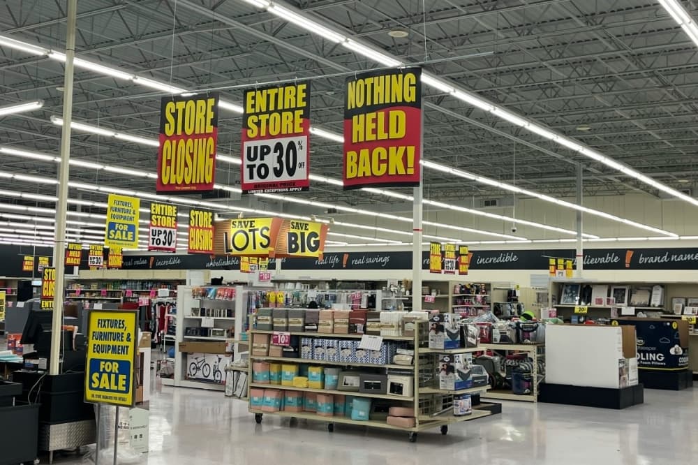 Big Lots on Kirby Drive closing in mid-November amid bankruptcy filing
