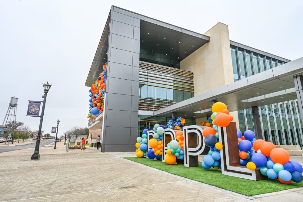 Registration for spring ESL classes open at Round Rock library