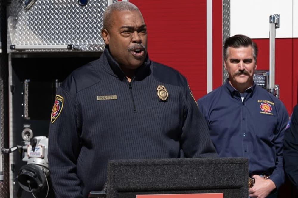 San Antonio fire chief retires after investigation of 'vulgar' remarks