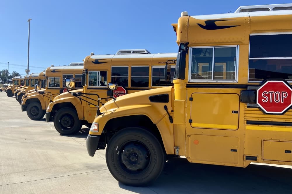 Texas to reimburse districts that upgrade to cleaner school buses