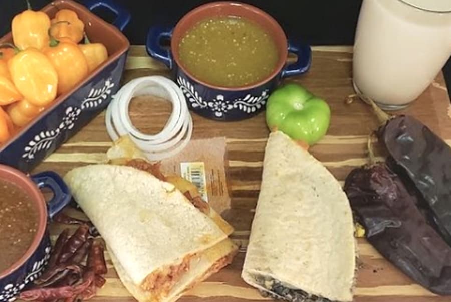 Las Quesabrosaz quesadillas
