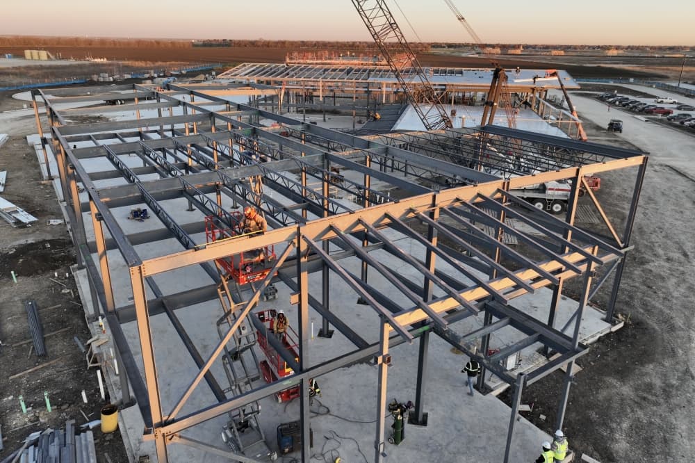 Steel erected at Jane Ruestmann Elementary 