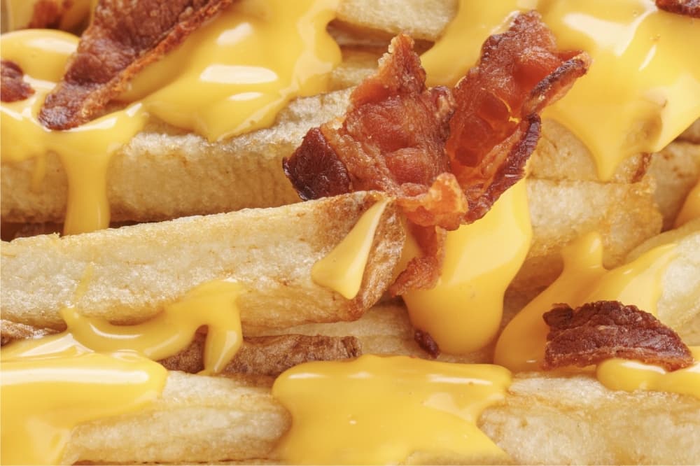Surfin’ Chicken offers bacon ranch sandwiches, loaded fries in Frisco