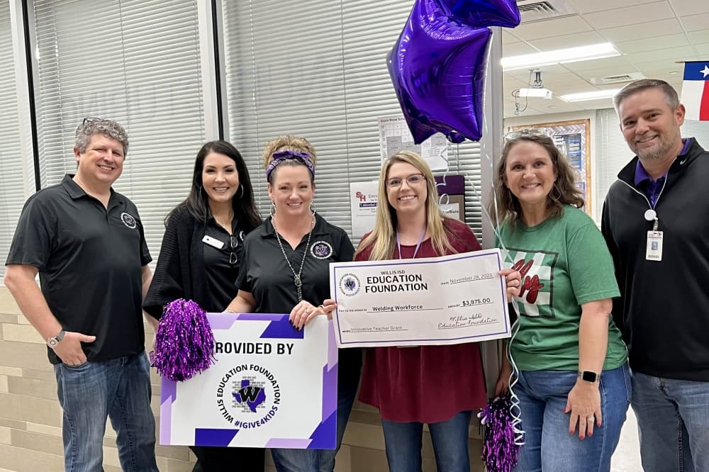 Willis ISD Education Foundation gives $80K in grants