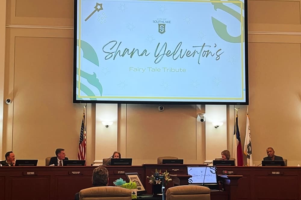 Southlake council honors soon-to-be-retired city manager