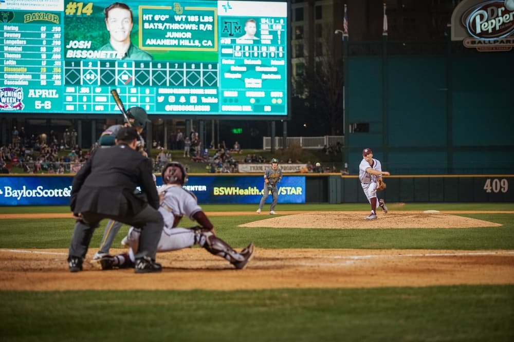 a college baseball game