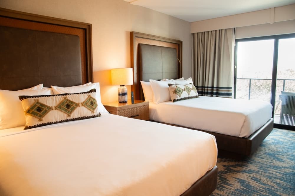 Revamped Plaza San Antonio Hotel and Spa reopens in downtown