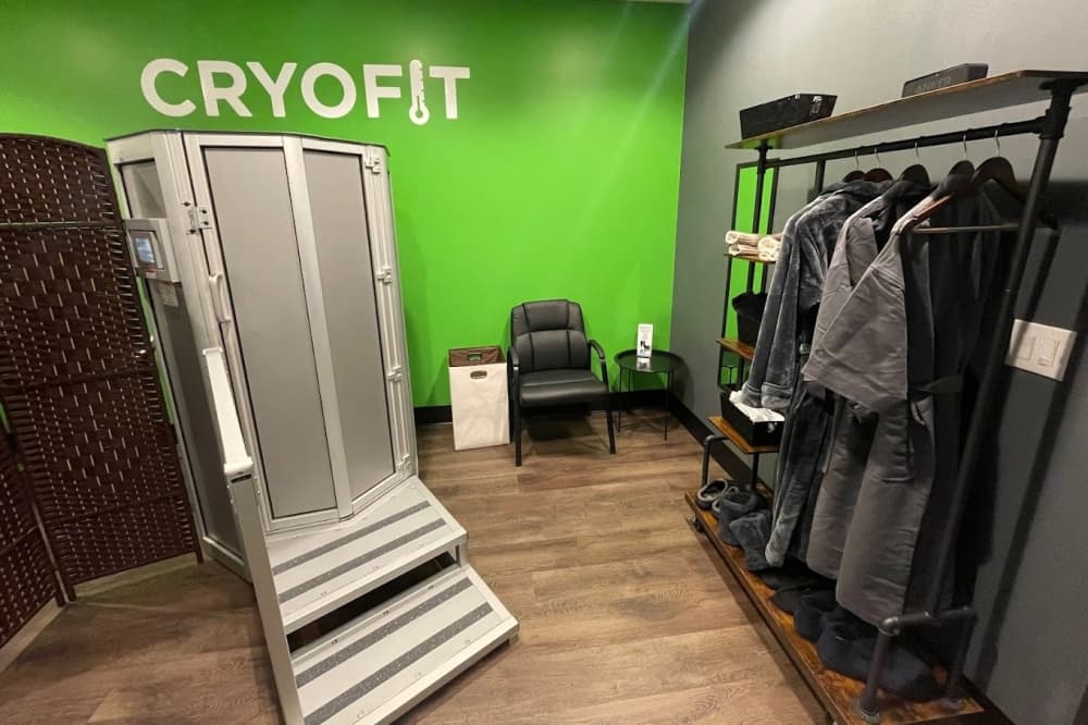 Cryofit now offering red-light, IV and cryotherapy to Cedar Park