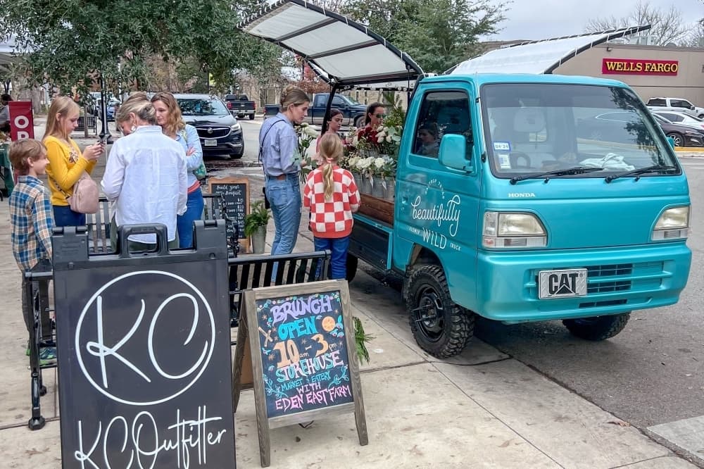 3 newly opened, relocated Bastrop businesses